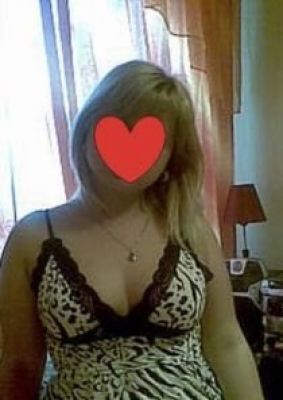 Jessica, 25 лет — госпожа-страпонесса